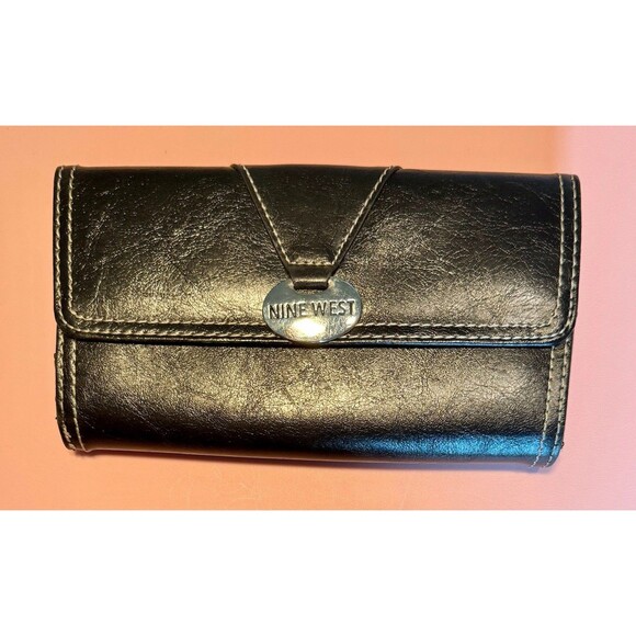 Nine West Black Envelope Wallet, 15 Credit Slot, 4 Pocket, Outside coin pocket - Picture 1 of 6